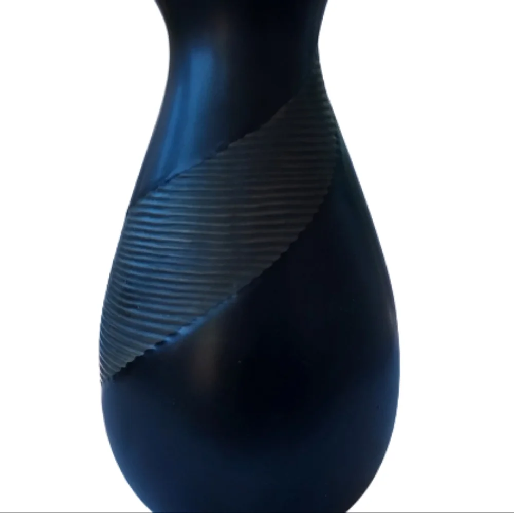 Pfaltzgraff Night Surf Black 1 Quart Carafe Vase